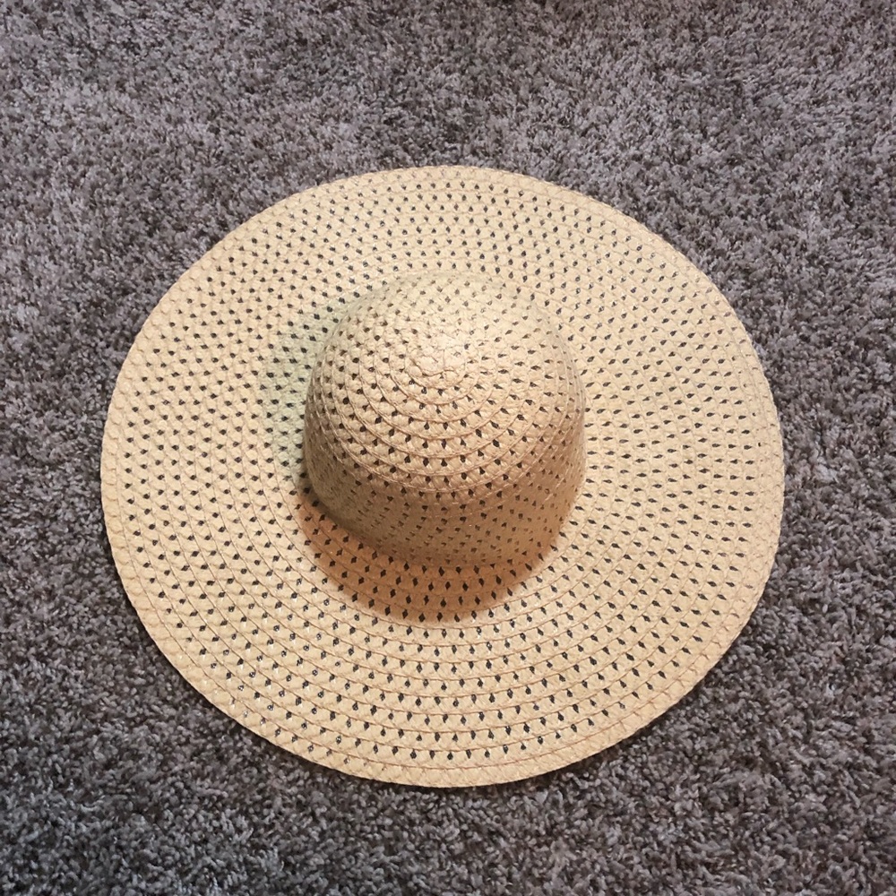 Sun hat - Picture 3 of 4
